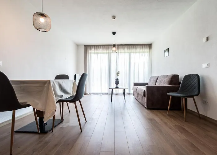 Chalet Kristall - Dolomites Garden Chalet