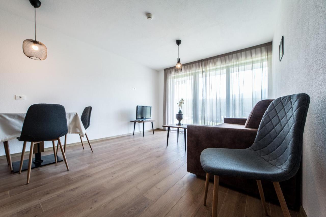 Aparthotel Kristall - Dolomites Garden Falzes