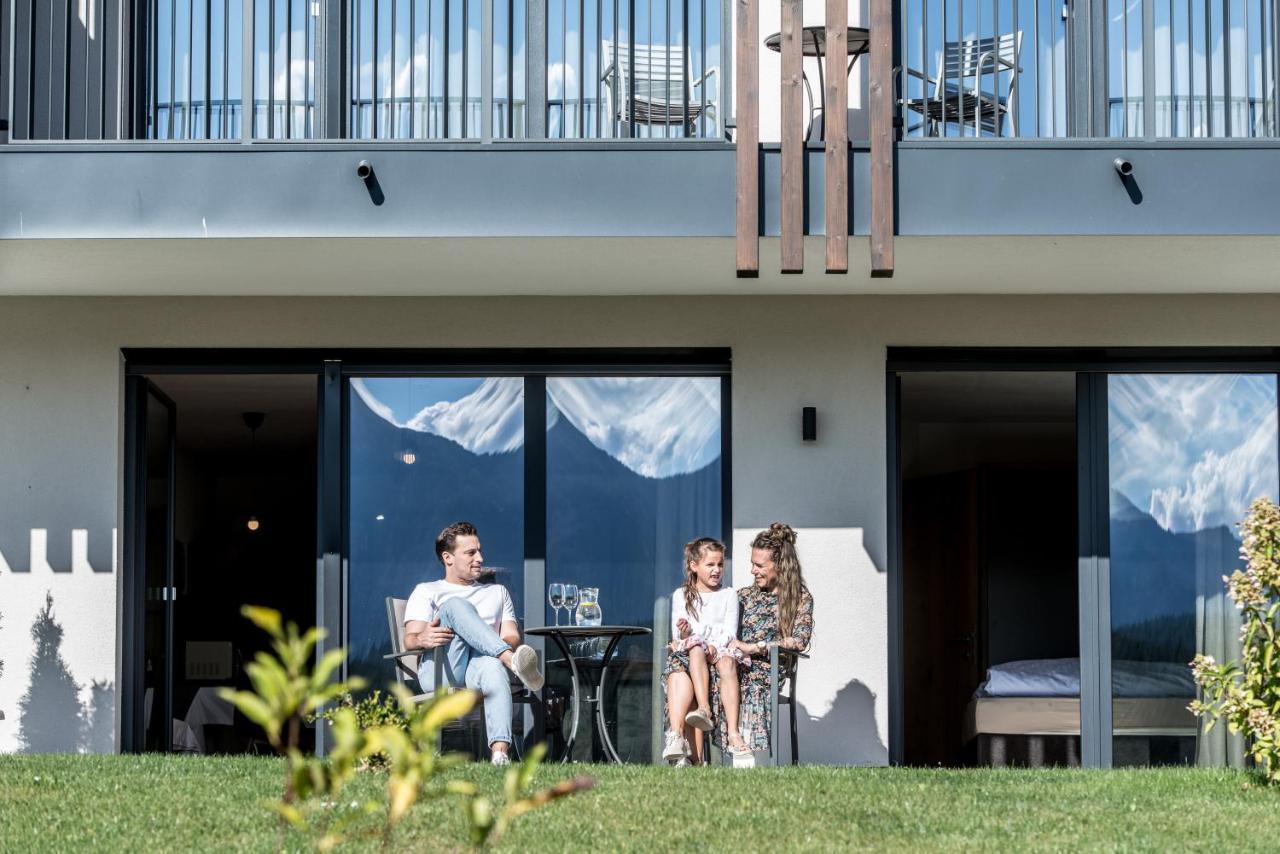 Chalet Kristall - Dolomites Garden Chalet Aparthotel Pfalzen